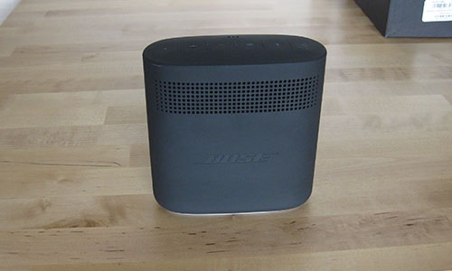 Bose Soundlink Color II, zadná strana