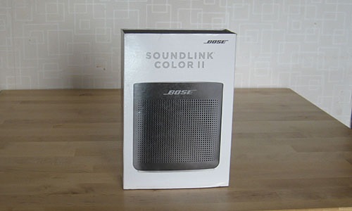 Bose Soundlink Color II, čelný pohľad, balenie