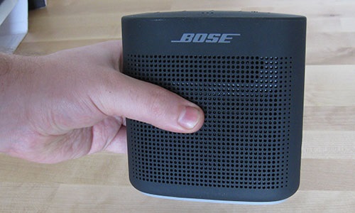 Bose Soundlink Color II v ruke