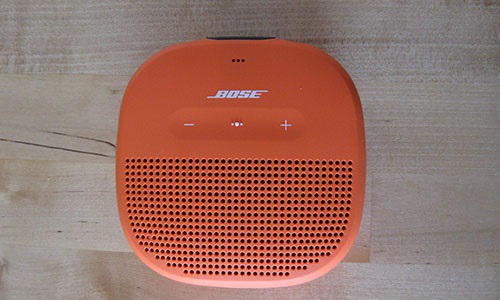 Bose Soundlink Micro, tlačidlá, predná strana