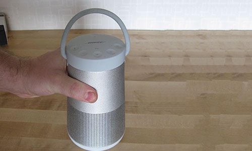 Bose Soundlink Revolve v ruke