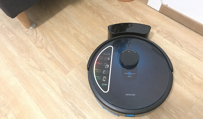 robotický vysávač; SENCOR SRV 9250BK; recenzia