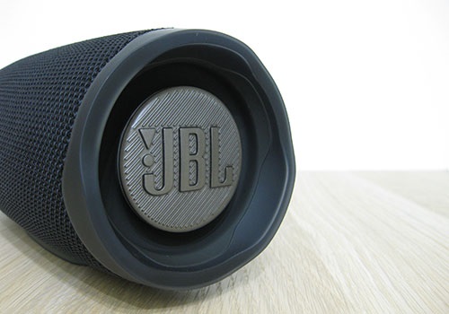 Pasívny radiátor s logom JBL