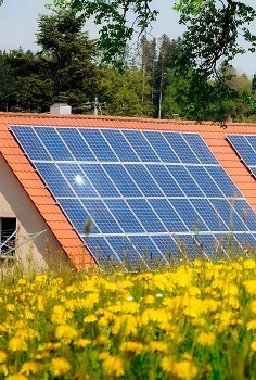 Solárne panely na chatu