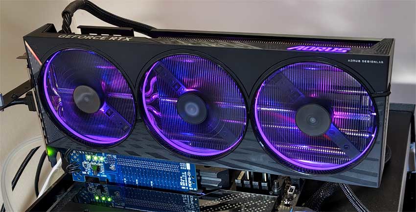 Gigabyte AORUS RTX 5060 ELITE 8G; Alza.sk