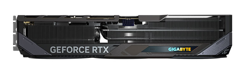 Gigabyte RTX 5070 Ti GAMING OC 16G; horná strana 