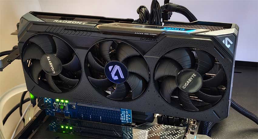 Gigabyte RX 9070 GRE GAMING OC 12G v testoch