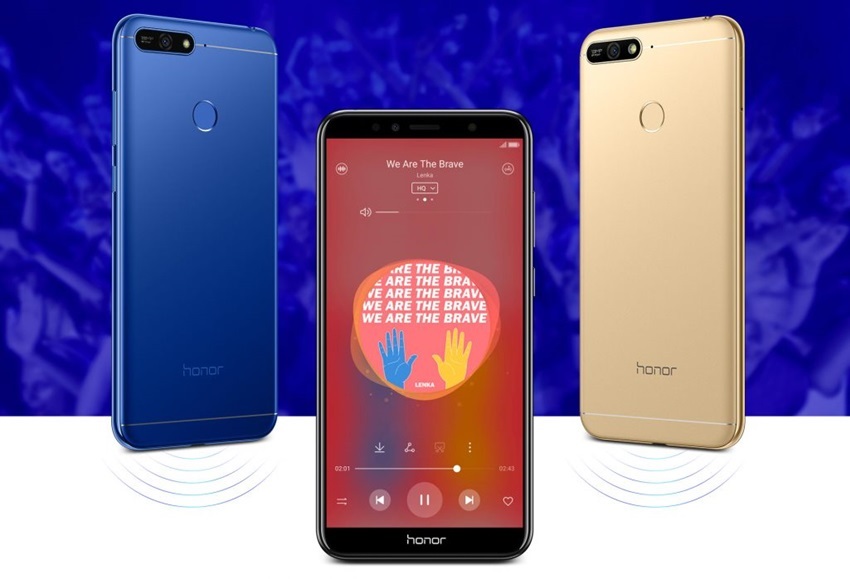 Telefón je k dispozícii v trojici farebných vyhotovení Honor 7A farby