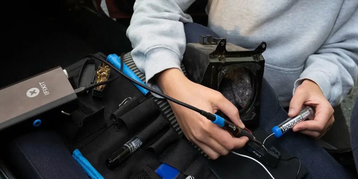 iFixit FixHub Power Series modulárny spájkovací systém prenosný
