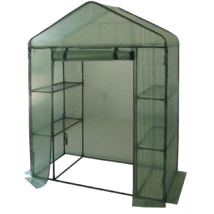 Kvalitný fóliovník s policami