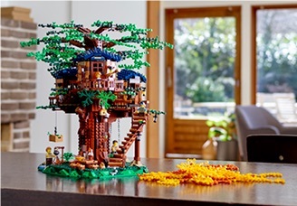 LEGO Ideas Dom na strome