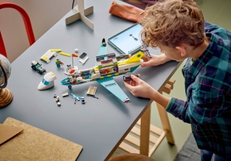 LEGO City vesmírna stanica