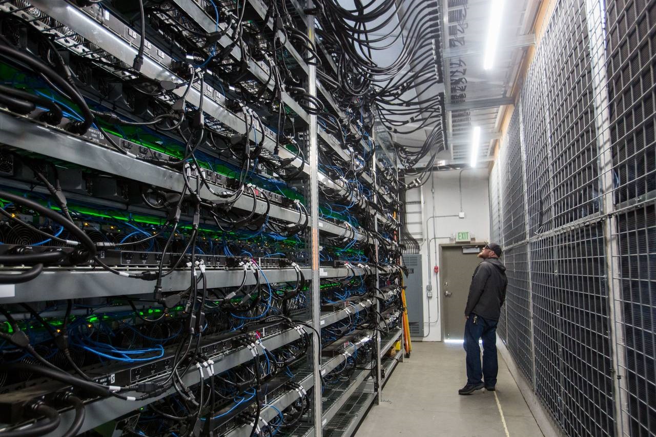 Bitcoin mining farm