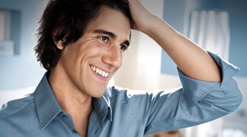 Muži starnú neskôr ako ženy, za to vrásky majú hlbšie Vrásky u mužov