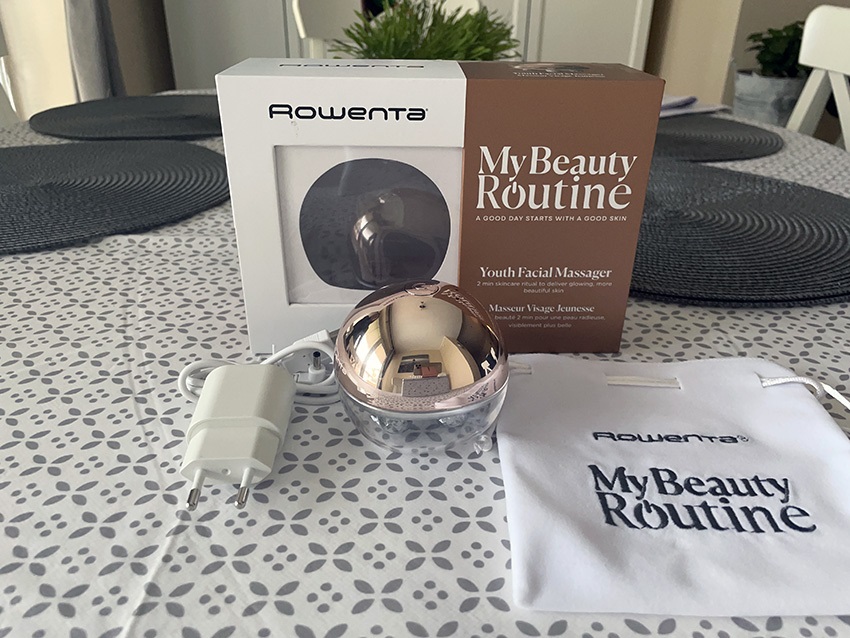 Masážny prístroj Rowenta LV6020F0 Youth Facial