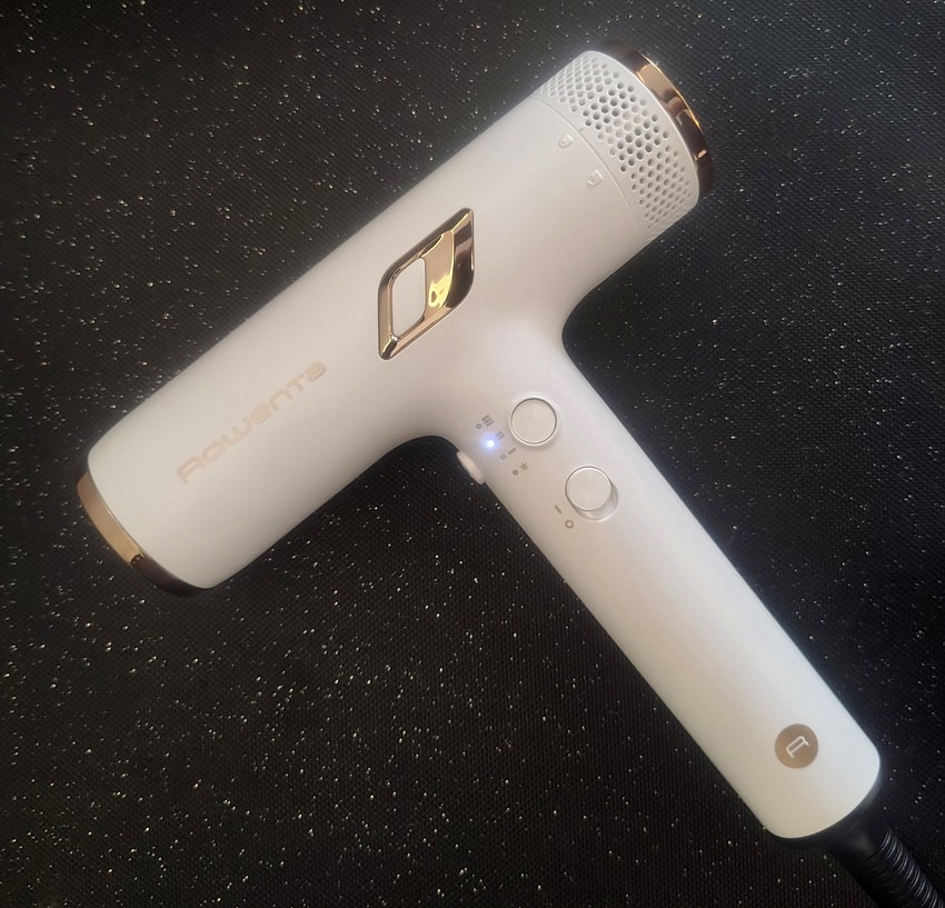 Fén na vlasy Rowenta HY8140F0 NANO White recenzia