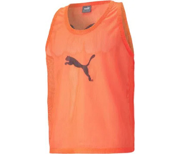 Oranžové rozlišovačky na futbal