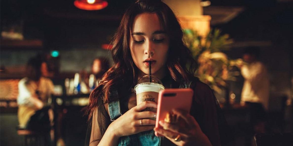 Závislost na mobilu