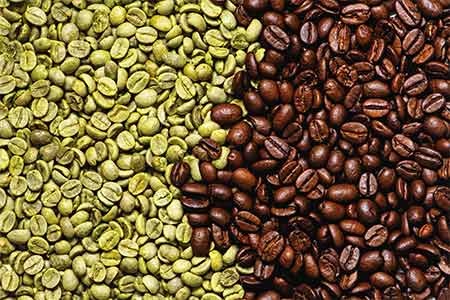 Zelená káva na chudnutie s porovnaním praženej kávy
