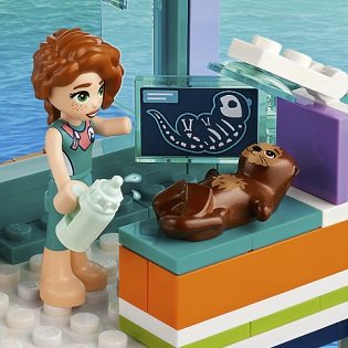 LEGO Friends 41736 Námorné záchranárske centrum