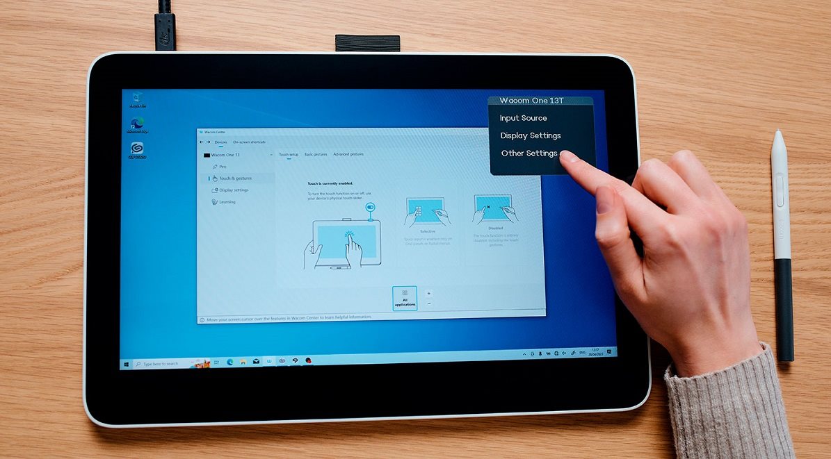 Grafický tablet Wacom One 13 touch pen display