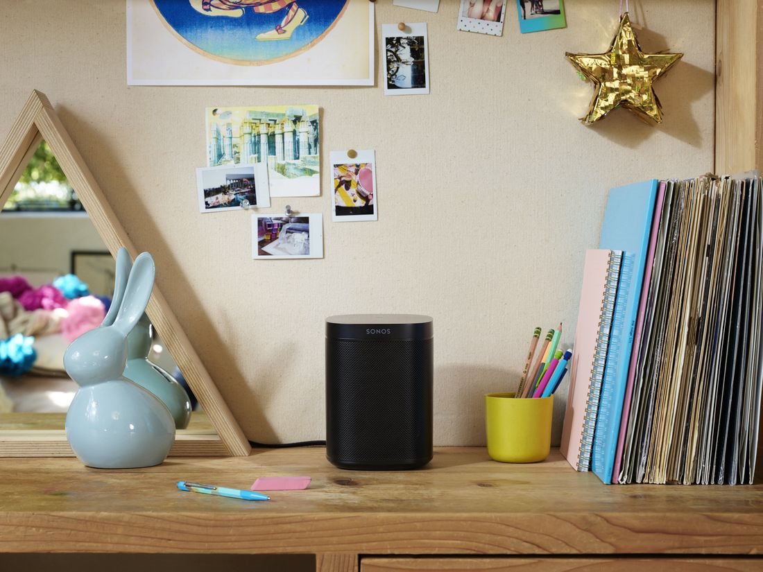 Stačí povedať a pustí napríklad obľúbenú uspávanku Reproduktor Sonos One černý