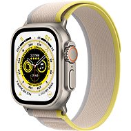 Smart hodinky Apple Watch Ultra 49 mm titánové puzdro so žlto-béžovým trailovým ťahom – S/M