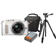 Olympus PEN E-PL8 biely + Pancake objektív ED 14-42EZ strieborný + Olympus Starter Kit