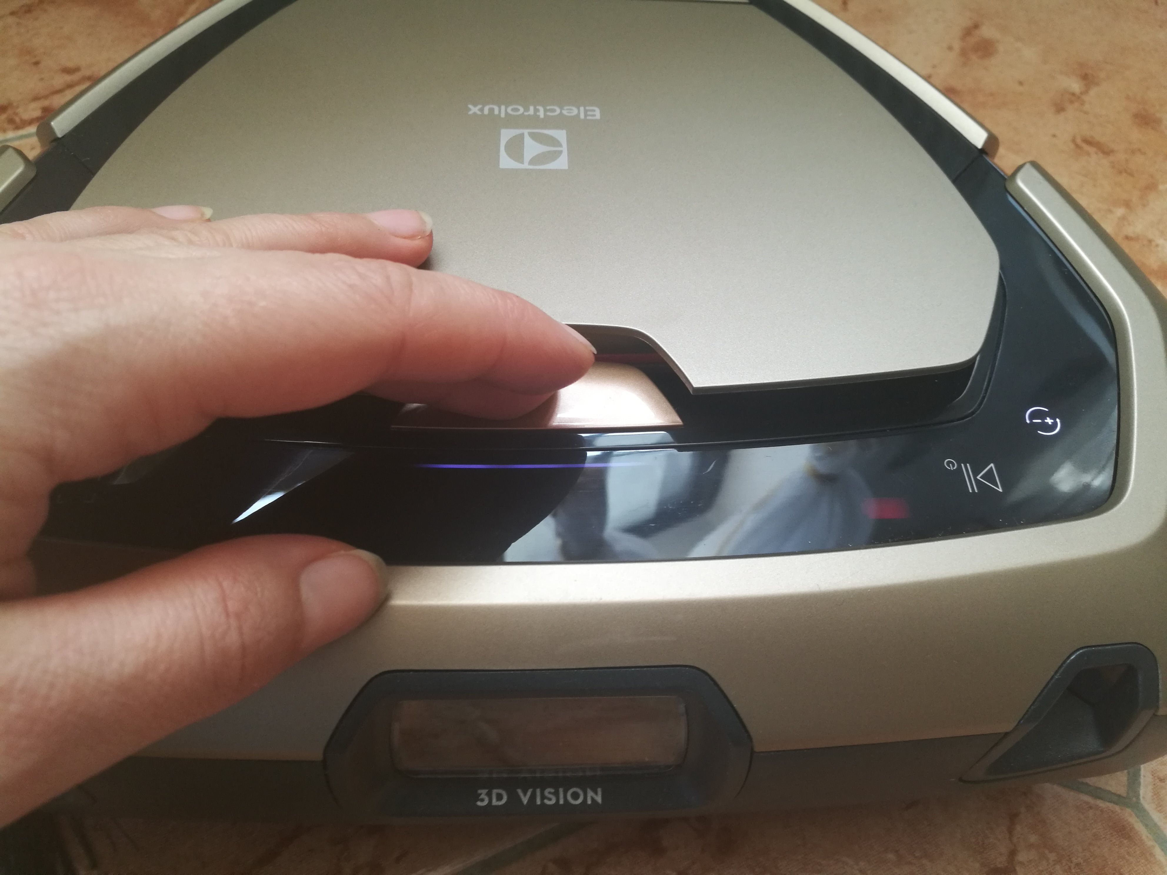 Jednoduchá údržba Electrolux PURE i9.2 PI92-6DGM