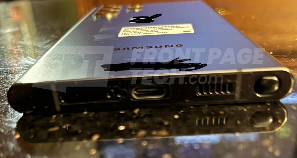 Samsung Galaxy S22 Ultra, slot pre S Pen