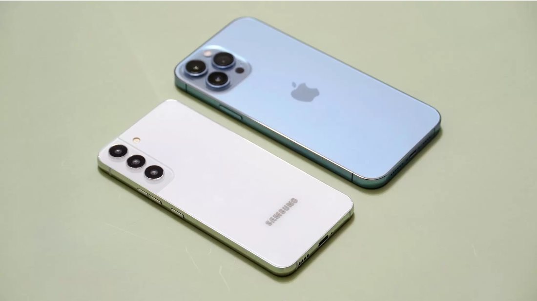 iPhone 13 Pro, porovnanie so Samsungom Galaxy S22