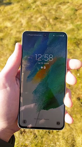 Samsung Galaxy S21 FE 5G displej