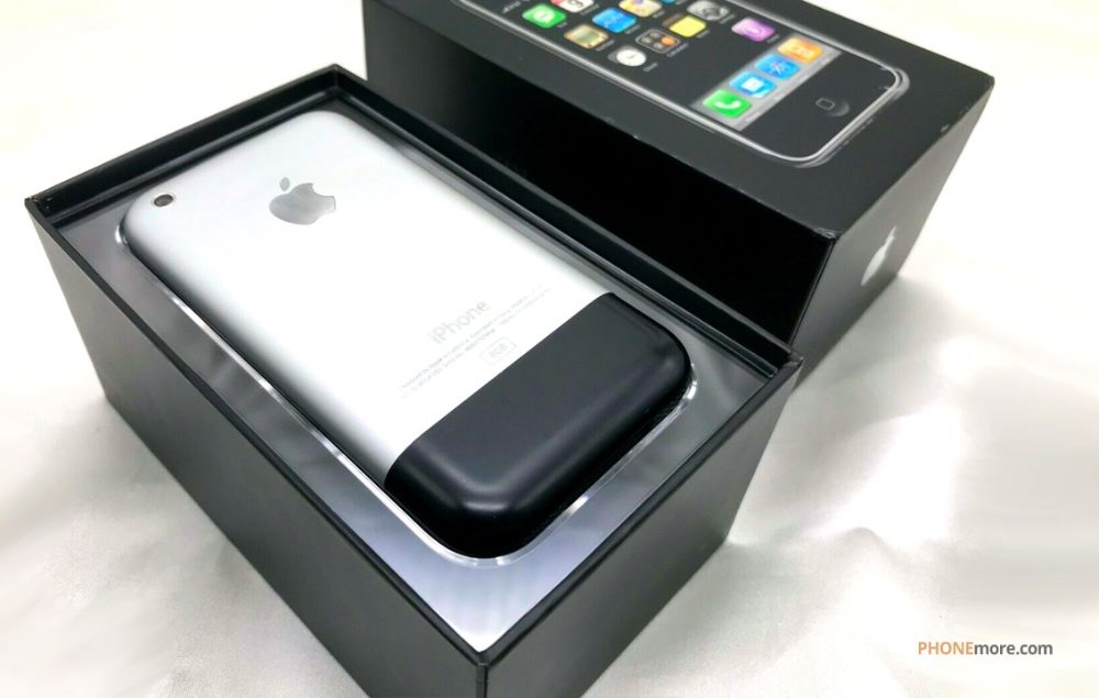 iPhone (2007), balenie prvného iPhonu