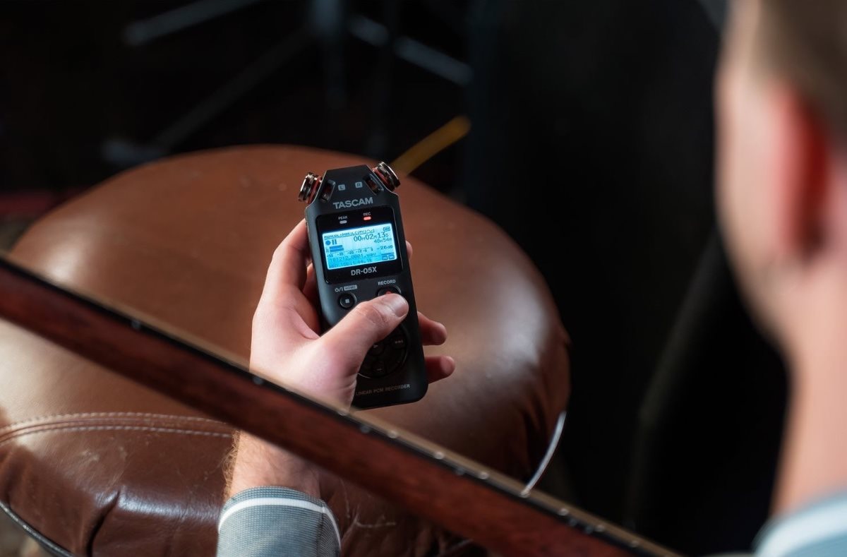 Nahrávanie obrazovky a hovorov na iPhone, diktafón