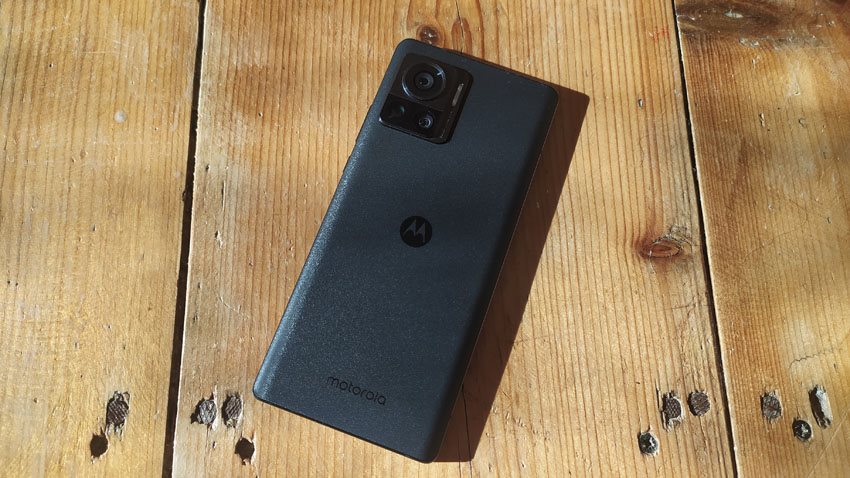 Motorola Edge 30 Ultra dizajn
