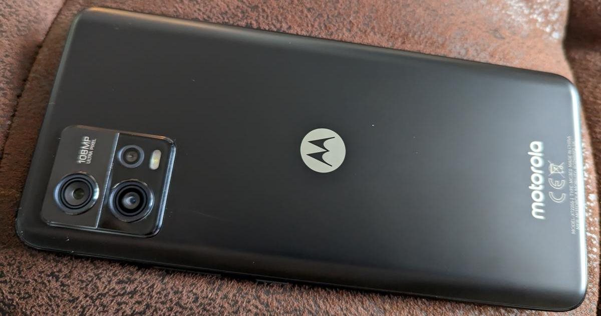 Motorola G72, recenzia, dizajn