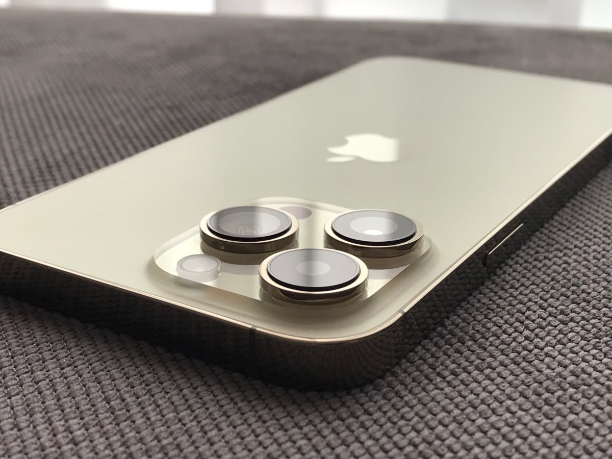 iPhone 14 Pro Max, recenzia, vystúpený fotomodul