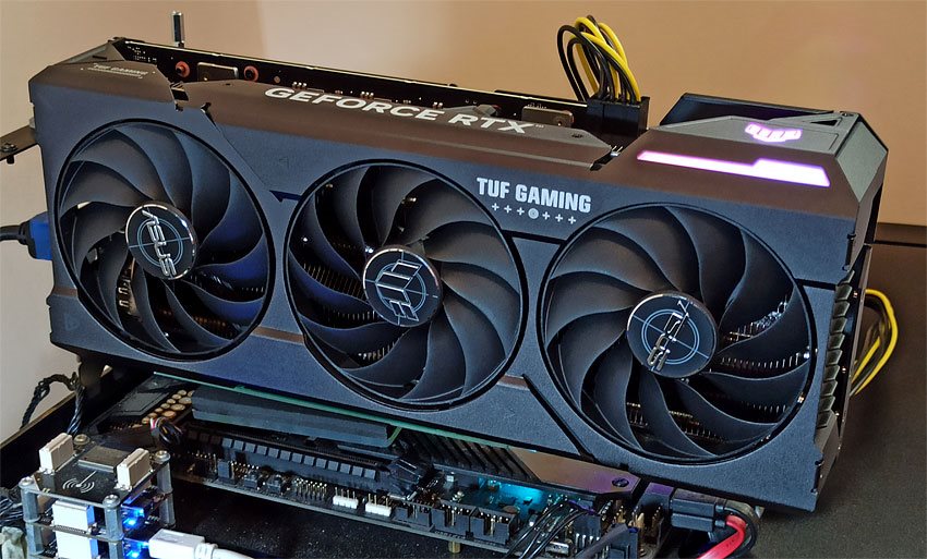 Asus TUF RTX 4070 O12G Gaming v testoch