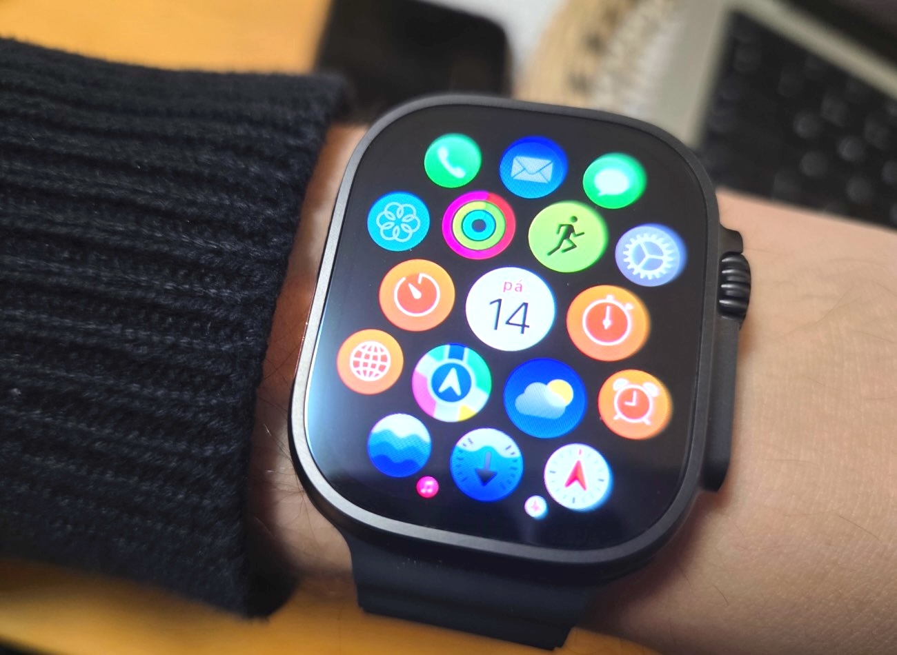 Fenix Watch Ultra Vs Apple Watch Or Garmin Apple Watch Se Secret