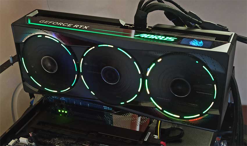 Gigabyte AORUS RTX 5090 MASTER 32G; Alza.sk