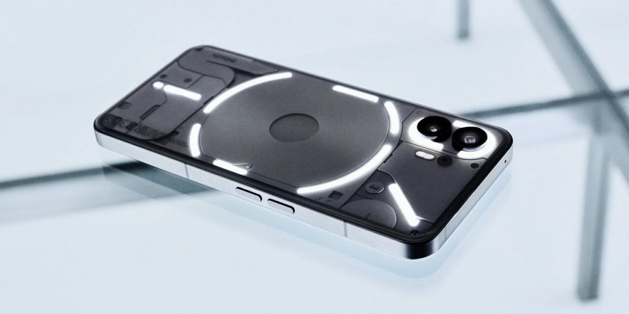 Nothing Phone (2)