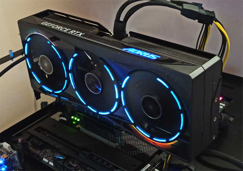 Gigabyte AORUS RTX 5070 MASTER 12G; Alza.sk