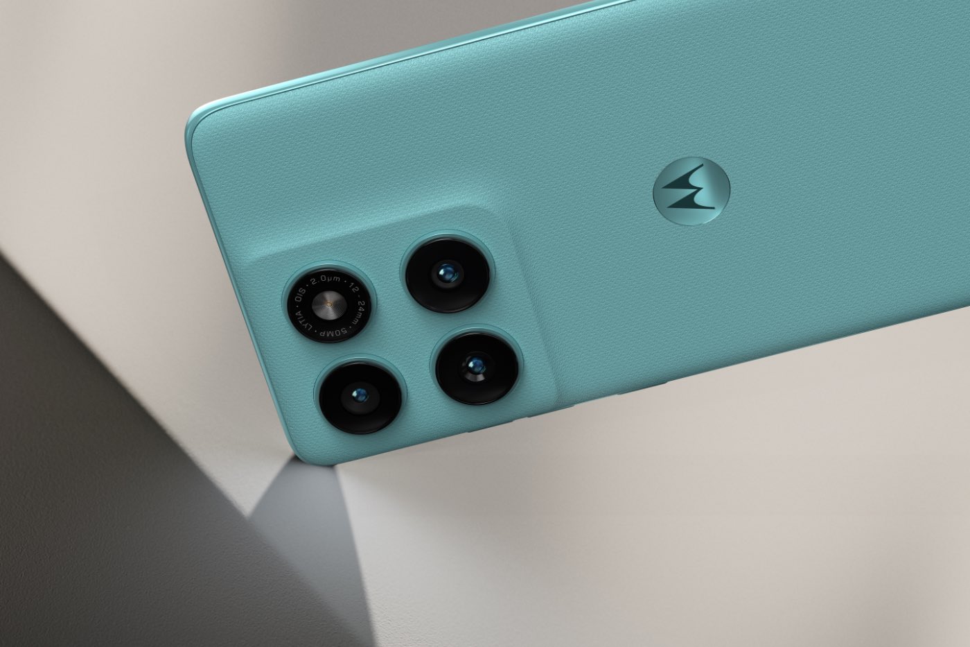 Motorola Edge 60 Fusion, konštrukcia