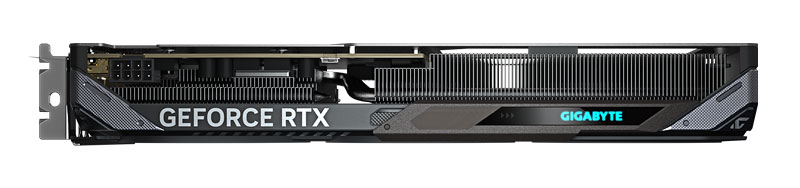 Gigabyte RTX 5060 GAMING OC 8G; horná strana 
