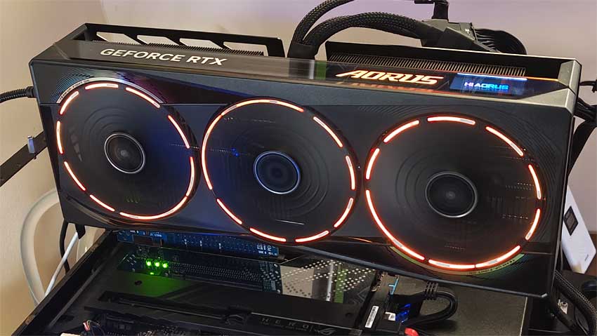 Gigabyte AORUS RTX 5080 MASTER 16G; Alza.sk