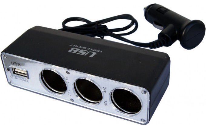 PREXIM Roztrojka s USB 12/24 V