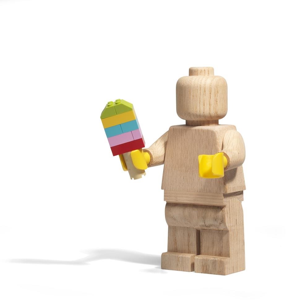 LEGO drevená figúrka