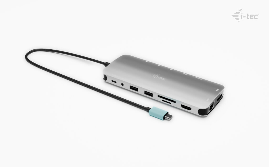 i-tec USB-C Metal Nano 3× Display Dock, 2× HDMI 1× USB-C, PD 140 W + i-tec Universal Charger 140 W
