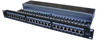 Datacom, 24× RJ45, priamy, CAT6, STP, čierny, 1U