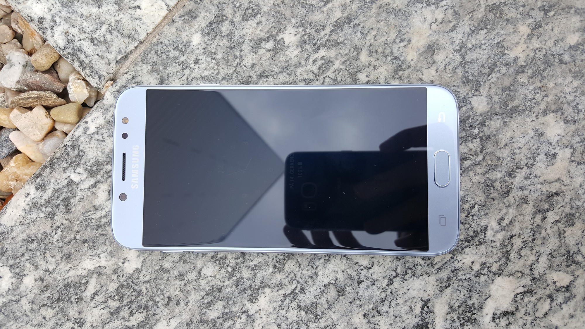 Samsung Galaxy J7 2017 RECENZIA Mobiln½ telef³n Samsung Galaxy J7 2017